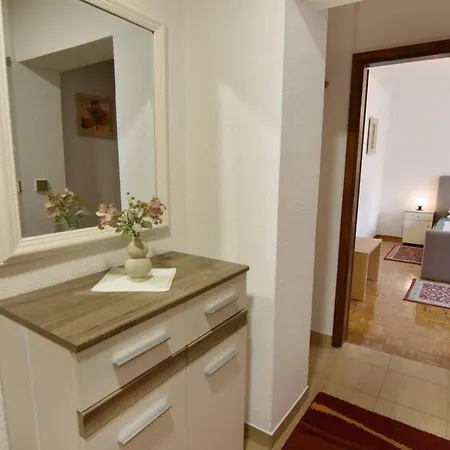 Appartement Bright In Umag