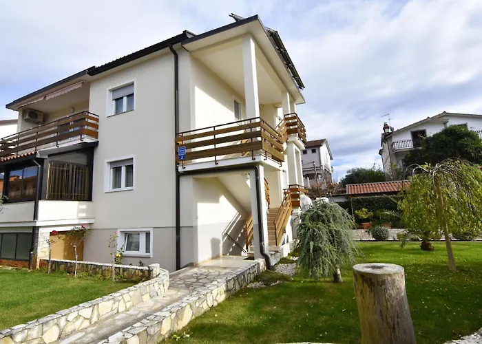 Appartement Bright In Umag