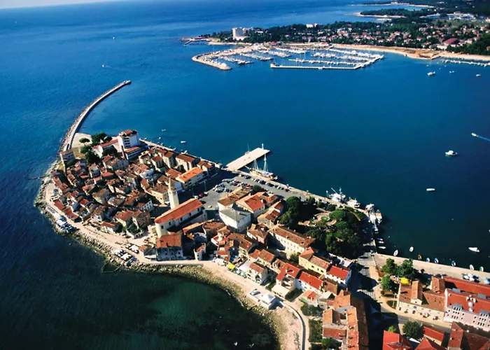 Bright In Apartment Umag